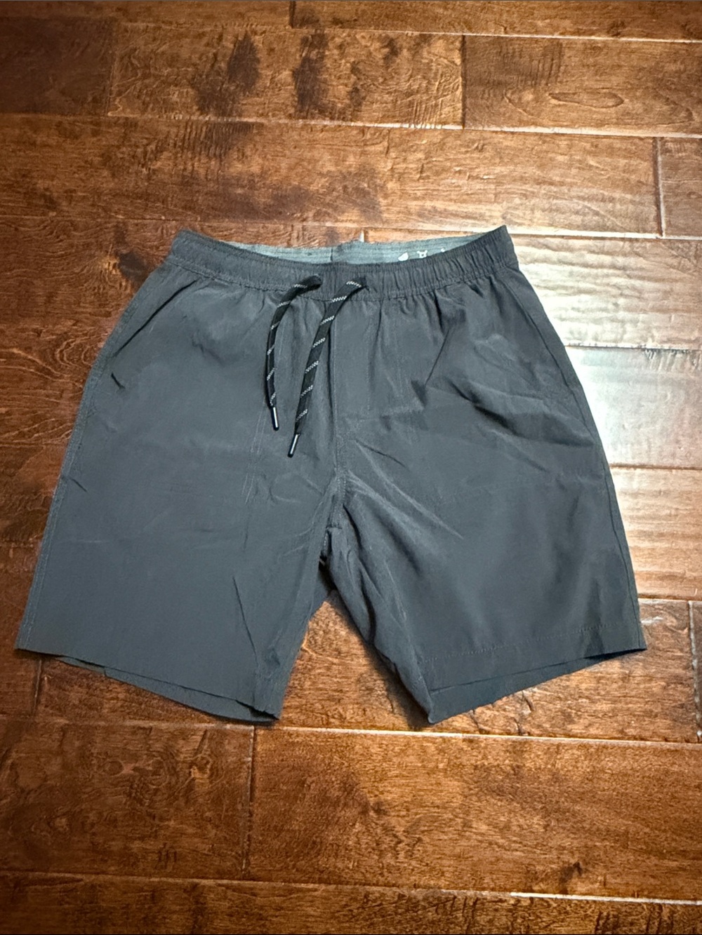 Kenneth Cole Gray Elastic Waist Shorts - S